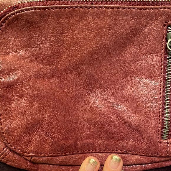 BCBGmaxazria 100% Leather Clutch with chain strap - Picture 14 of 16